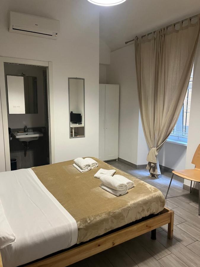 Etruska Porta Pia Guesthouse ローマ エクステリア 写真